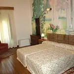 Gran La Mesnada Bed and breakfast