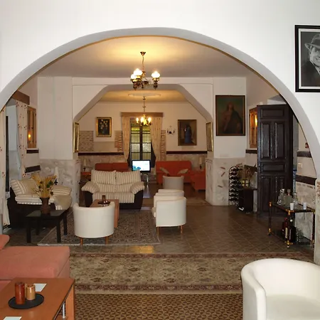 Gran La Mesnada Bed & Breakfast