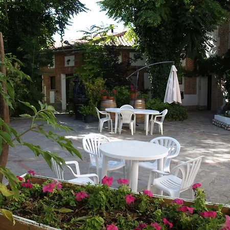 Bed and breakfast Gran La Mesnada 3*
