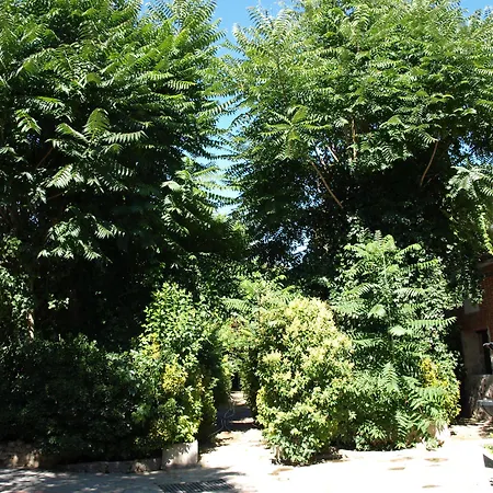 Gran La Mesnada Bed & Breakfast 3*