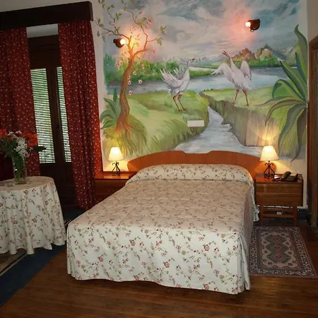 Bed & Breakfast Gran La Mesnada 3*