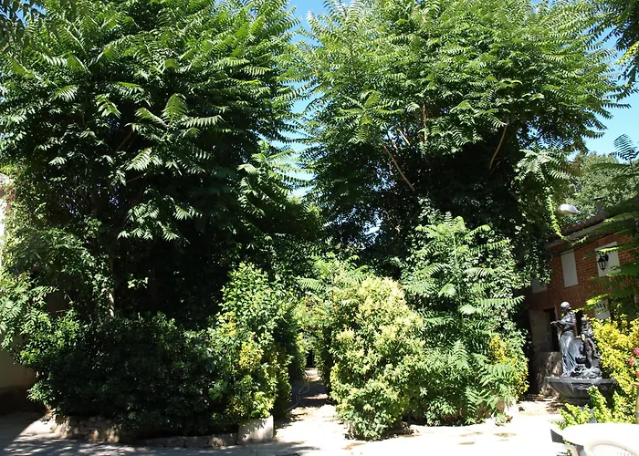 Gran La Mesnada Nocleg ze śniadaniem 3*