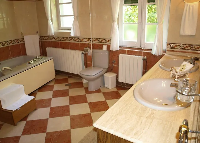 Nocleg ze śniadaniem Gran La Mesnada 3*