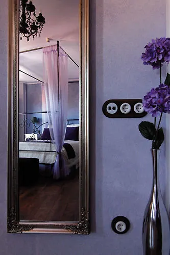 Gran La Mesnada Nocleg ze śniadaniem 3*